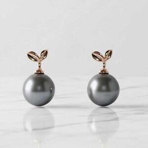 Ladies Grey Pearl Earrings